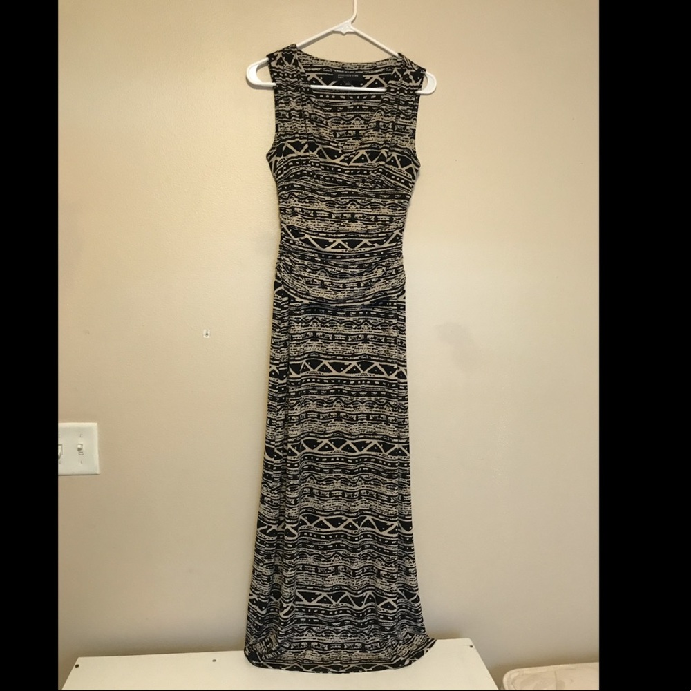 Jones New York Tribal Pattern Maxi Dress Size 4